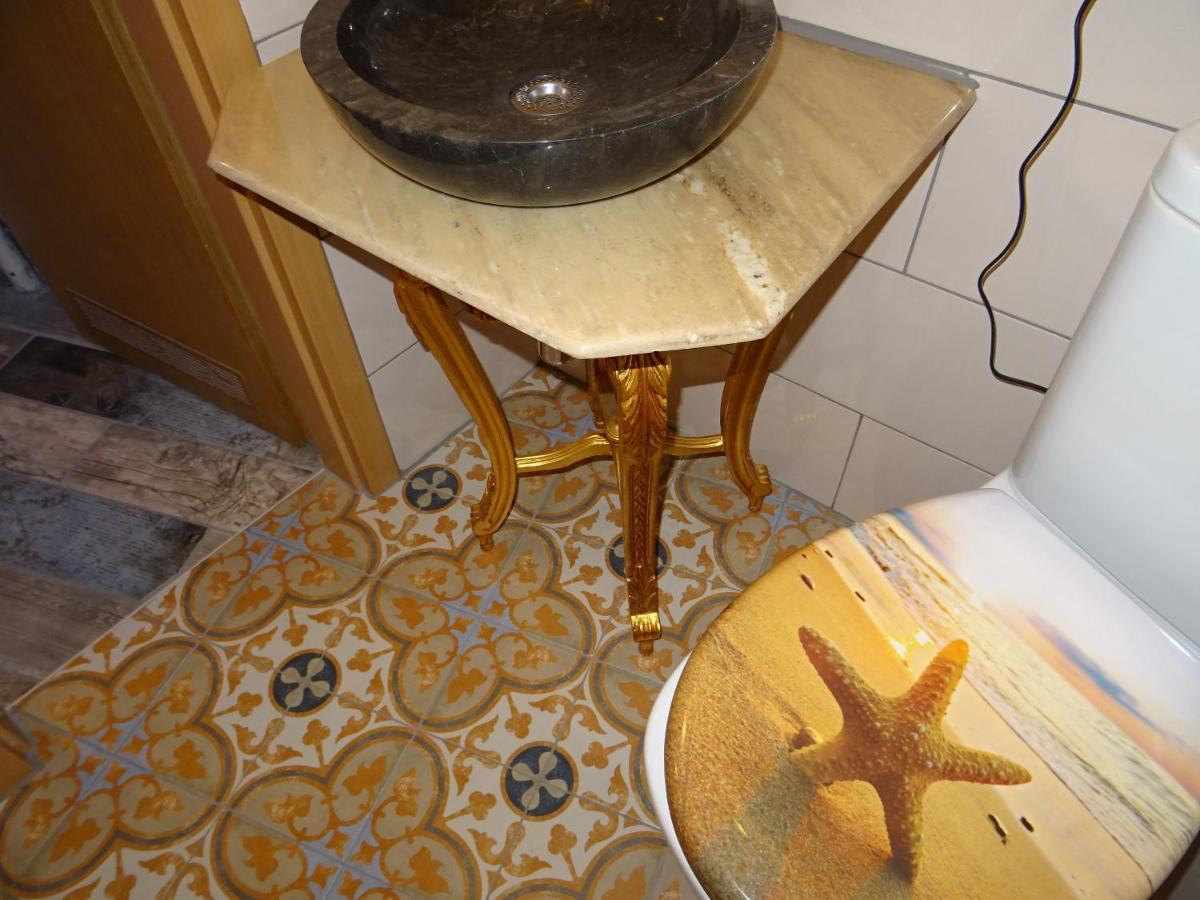 " Art Ddr" Eig Bad Dir Im Zim, 3 Og, Treppensteigen Kein Fruehhstueck Keine Kueche Nur Uebernachtung Parkpl, Wifi, Blankenb Hotell Blankenburg  Exteriör bild