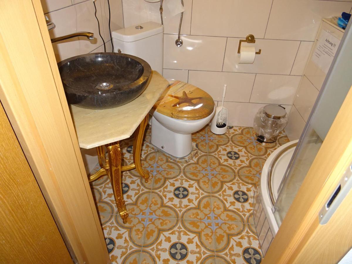 " Art Ddr" Eig Bad Dir Im Zim, 3 Og, Treppensteigen Kein Fruehhstueck Keine Kueche Nur Uebernachtung Parkpl, Wifi, Blankenb Hotell Blankenburg  Exteriör bild